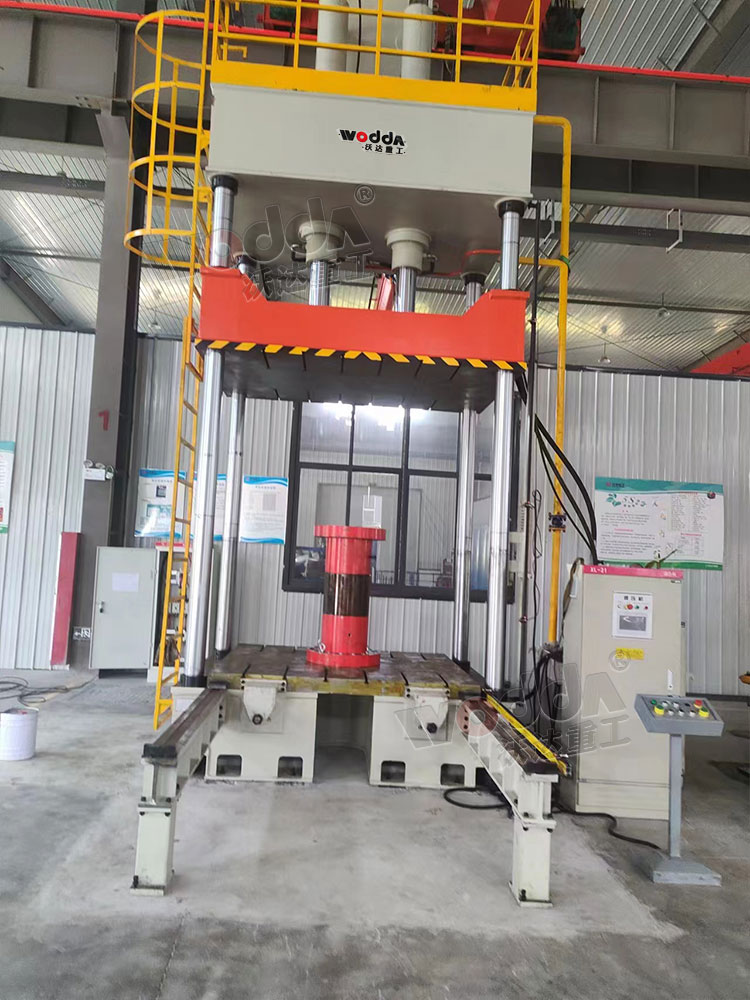 四柱式200噸電(diàn)機壓裝液壓(ya)機