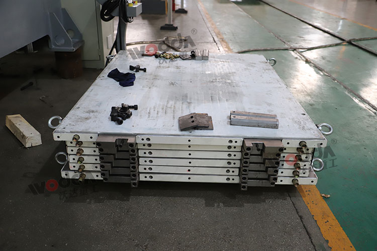 多層(céng)熱壓闆(pǎn)