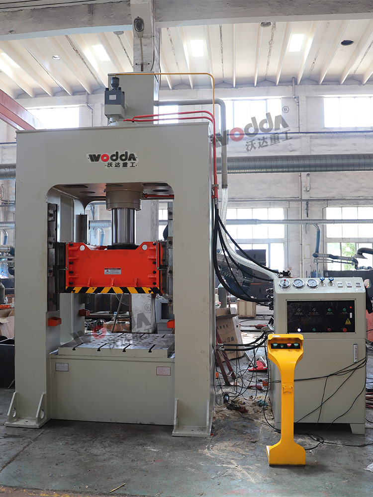 200噸框架(jia)式拉伸液壓機